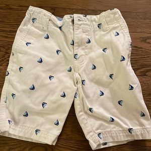 Sailboat shorts - size 5
